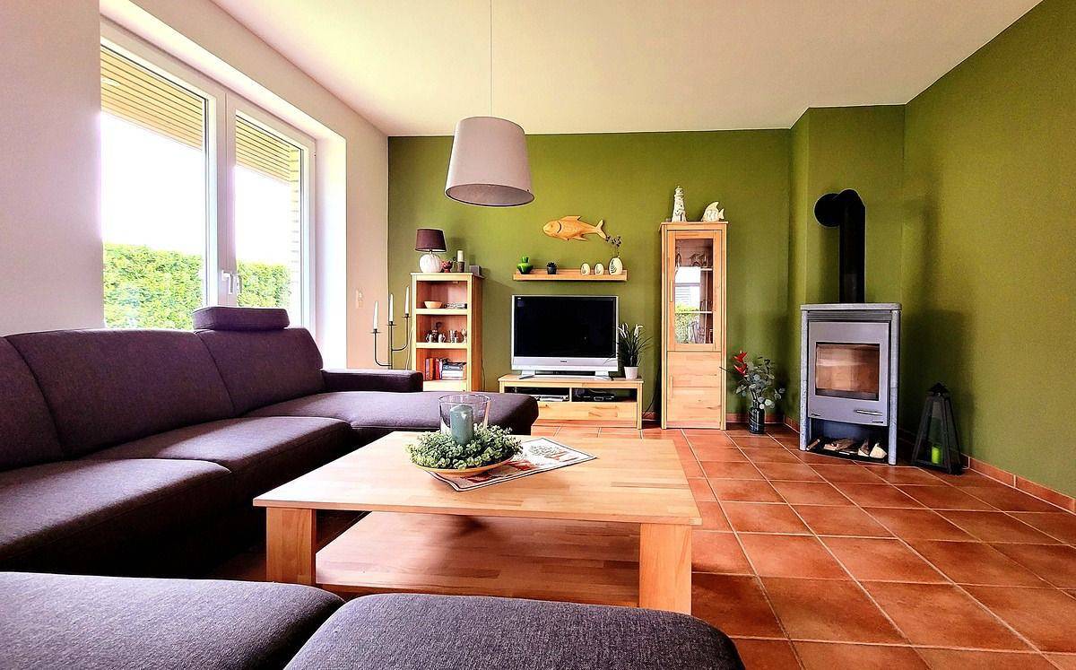 Ganze Wohnung, Großzügige Ferienwohnung am Plauer See mit Terrasse, Seeblick und Kamin in Alt Schwerin, Plauer See