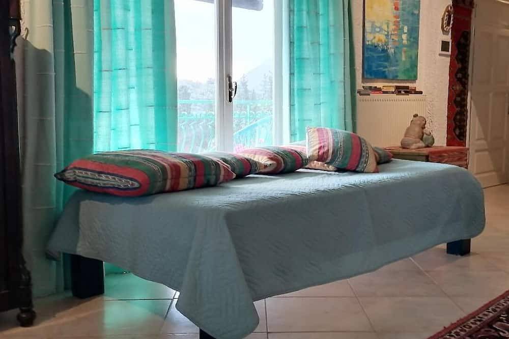 Villa avec vue fantastique sur la mer et jardin, 4 ou 5 personnes in Ligia, Grèce