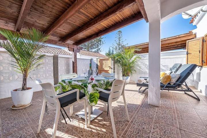 Ferienhaus für 4 Personen, mit Terrasse und Garten sowie Pool, mit Haustier in Playa del Inglés