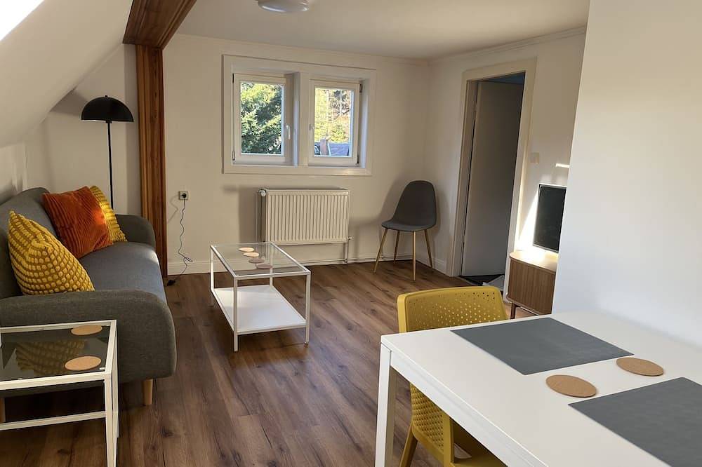 Ganze Wohnung, Light and airy apartment in Umgebindehaus in Jonsdorf, Zittauer Gebirge
