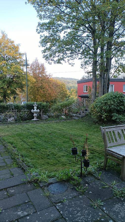 Ferienwohnung für 5 Personen, mit Ausblick und Garten