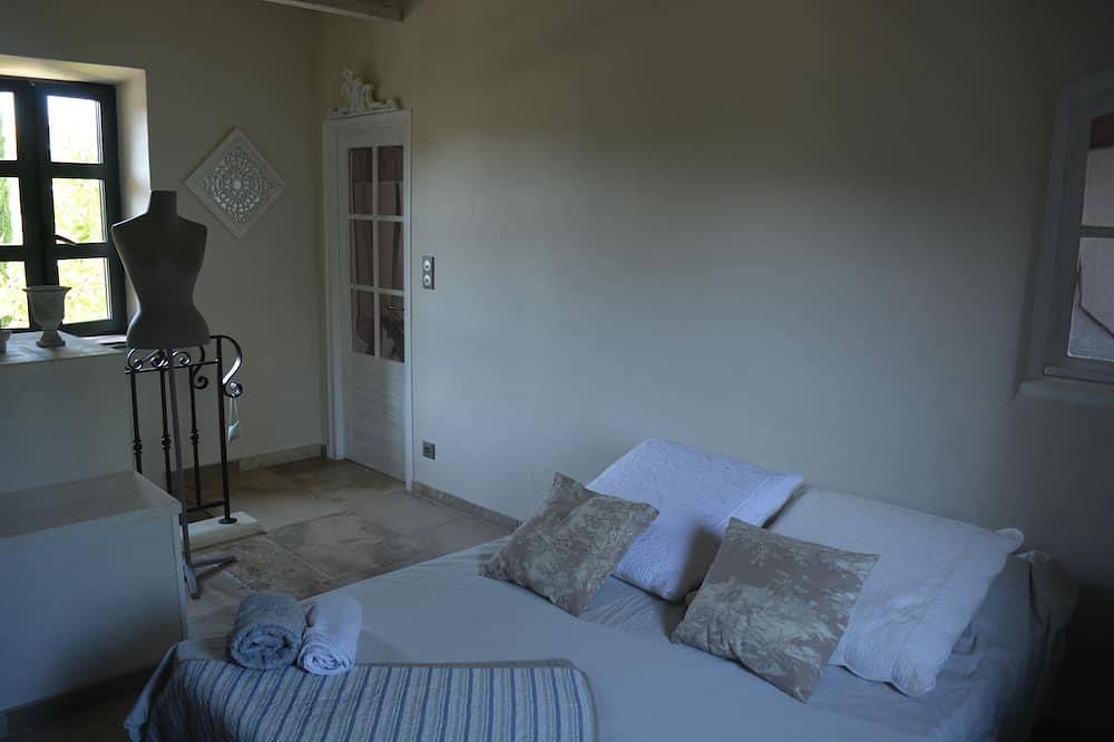 Im Herzen der Provence provenzalisches Bauernhaus, Olivenhain. in Aureille, Arles und Umgebung