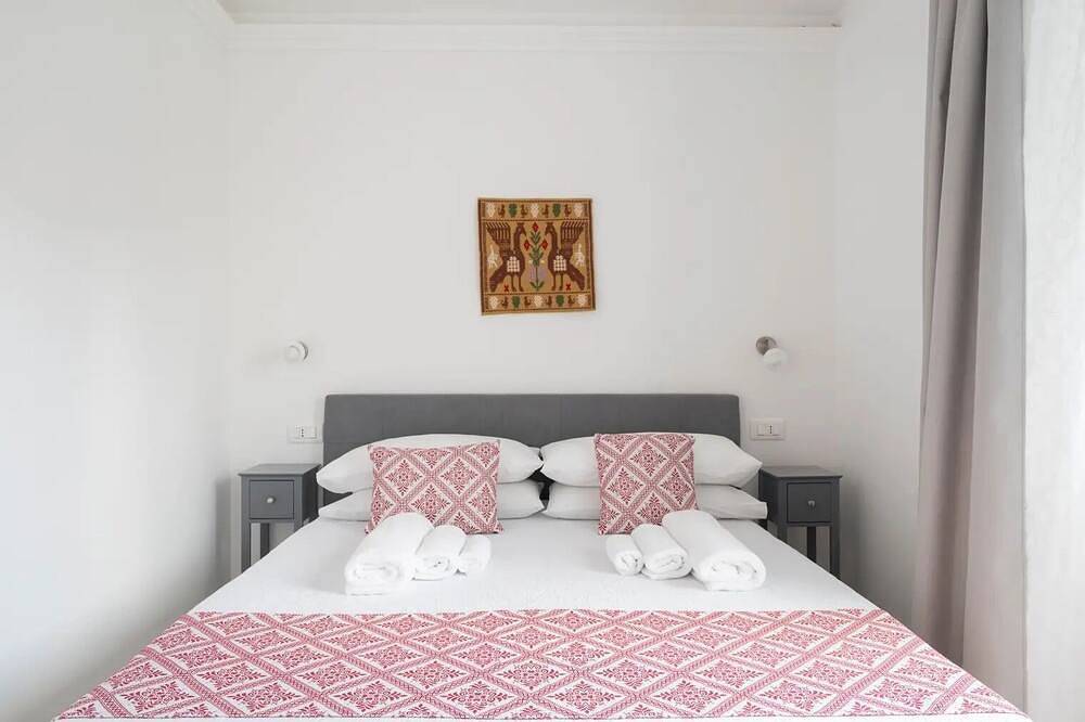 Room Grazia Deledda - I Centenari Longevity Rooms in Lotzorai, Ogliastra Provinz