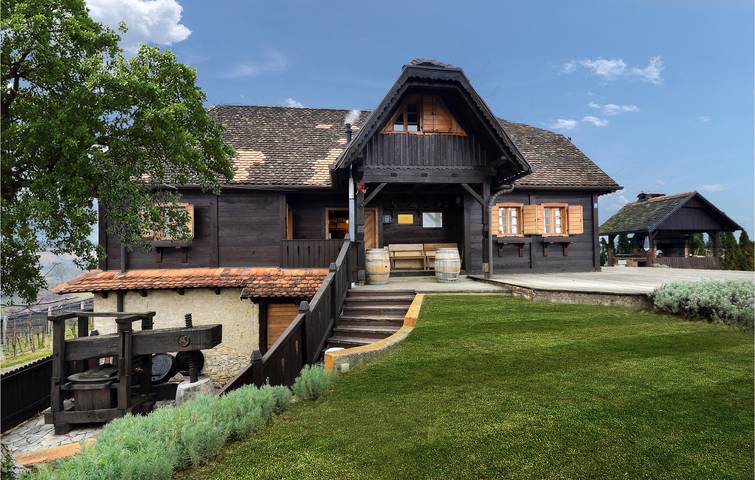 Ferienhaus für 12 Personen, mit Terrasse und Ausblick, mit Haustier - 1
