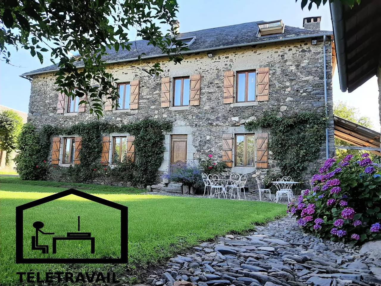 Gîte de France 10 Personen in Saint-Jal, Tulle und Umgebung