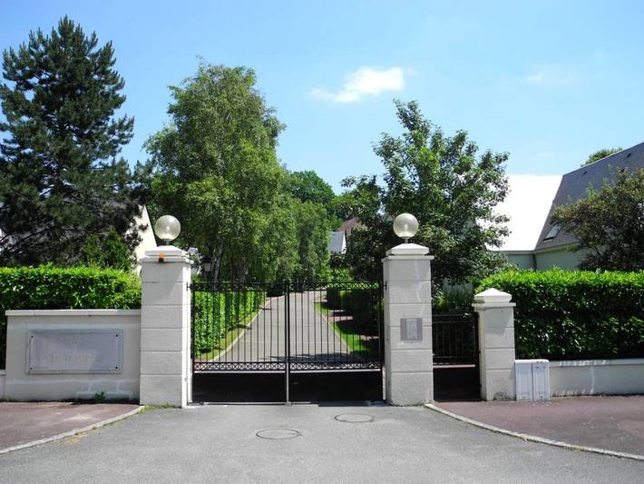 Maison d’hôte pour 2 personnes, avec Terrasse ainsi que Jardin et Vue à Médan (Yvelines)