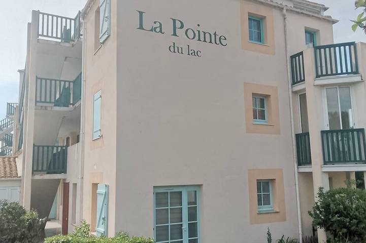 Appartement entier, Village vacances Bougenay avec piscine gratuite de mai à mi-septembre in Talmont-Saint-Hilaire, Vendée