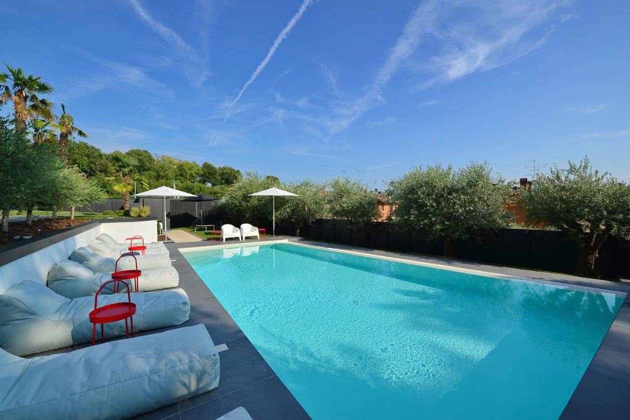 Ganze Wohnung, Extra Urbano - Lago di Garda - Adults Only in Ponti sul Mincio, Gardasee-Berge