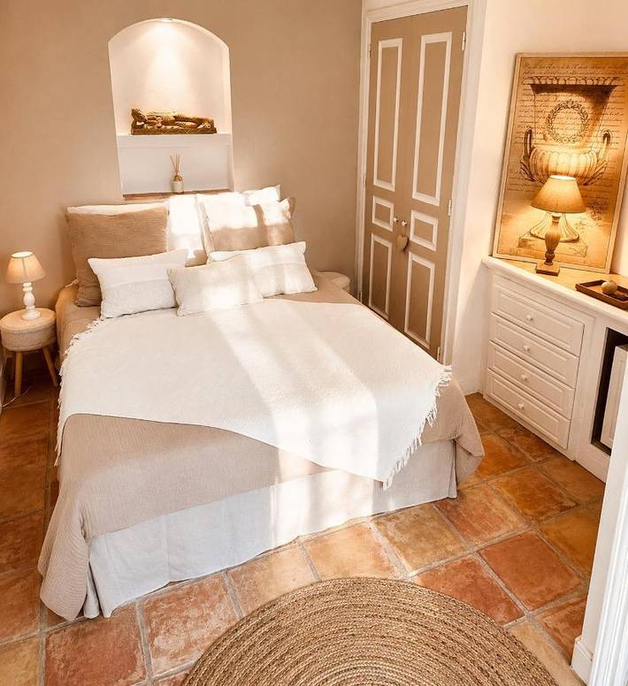 Maison d’hôte pour 2 personnes, avec jardin et jacuzzi ainsi que terrasse et piscine à Le Plan-de-la-Tour - 2