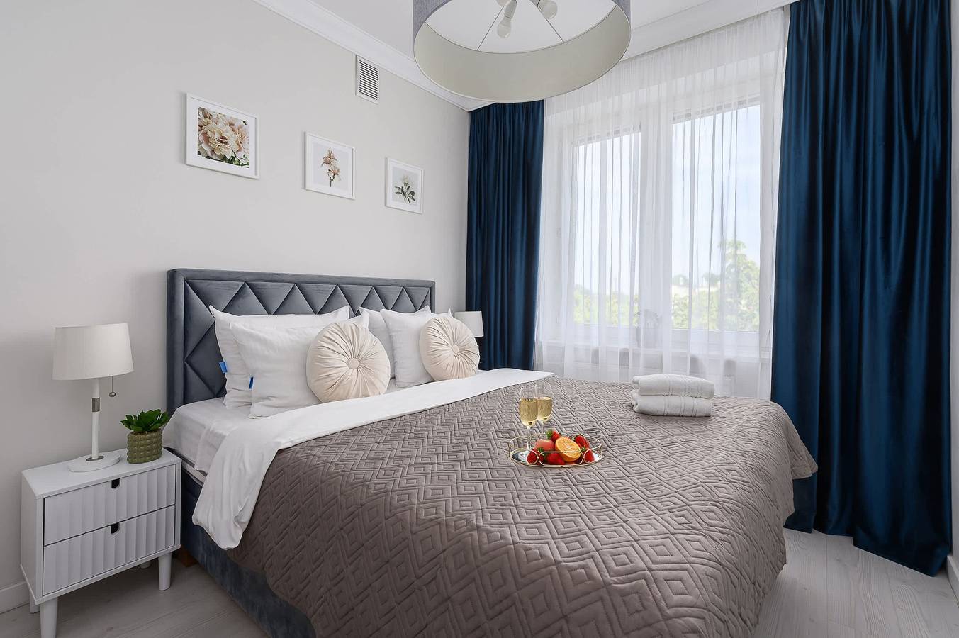 Ganze Wohnung, Lumina 3-room Apartment near the Metro in Warsaw in Mokotów, Warschau