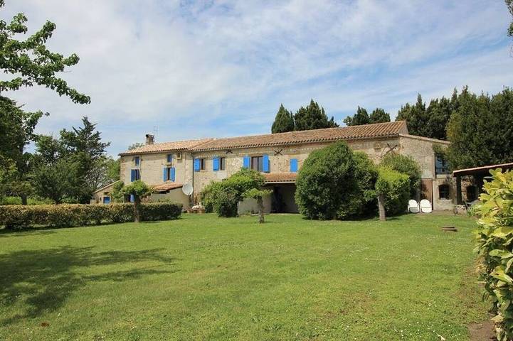 Maison de vacances pour 18 personnes, avec piscine