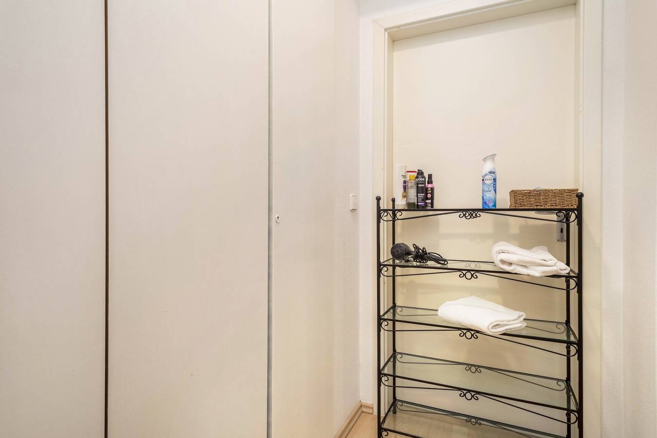 Appartement 'Seenaah Lindau 9' op 3 minuten van het meer met wifi, geen keuken, foto 7