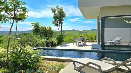 Villa mit pool für 5 Personen, mit Garten und Pool in Albanien