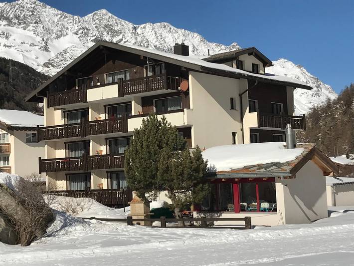 Vakantiewoning voor 2 personen, with Balkon and Terras as well as Tuin and Uitzicht in Saas-Almagell