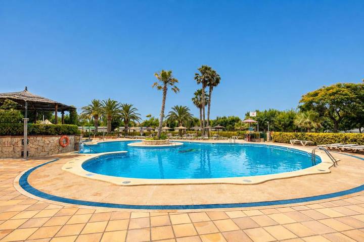 Camping für 2 Personen, mit Whirlpool und Pool sowie Sauna in Blanes