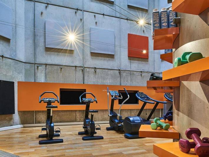 Hôtel pour 3 personnes, avec piscine et vue, animaux acceptés dans Gare de Lyon - 2