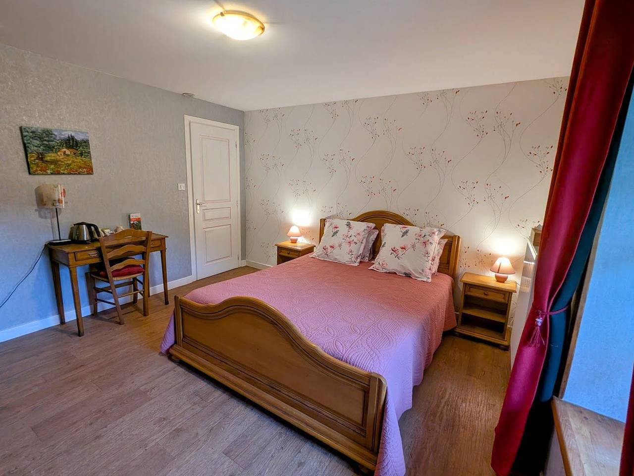 Chambre Coquelicot au calme, nature et authenticité du 18ème avec petit déjeuner inclus in Moyenmoutier, Saint-Dié-des-Vosges