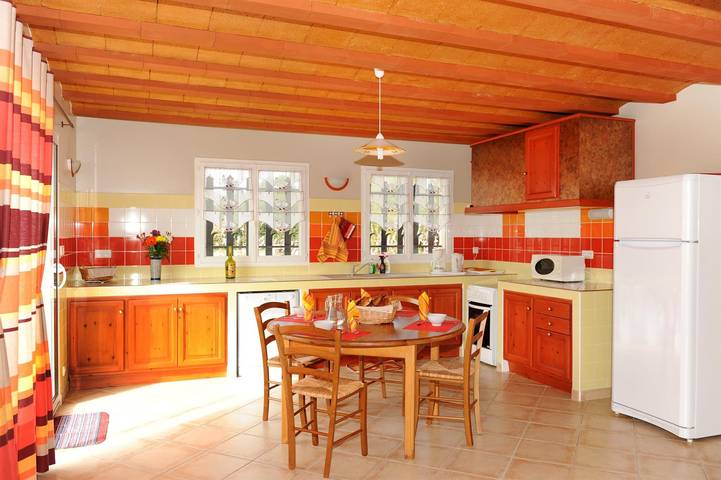 Gîte pour 6 personnes, avec terrasse à Thuir - 2