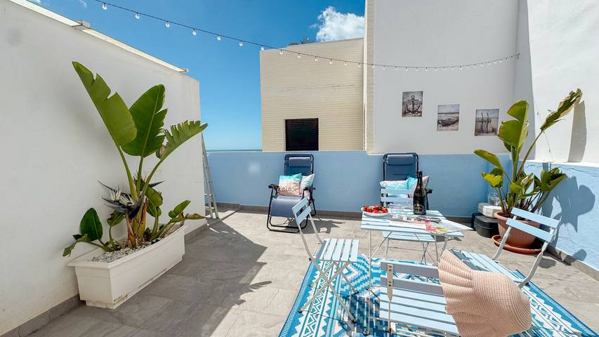 La Casita Azul del Mar, Balcón de Europa in Nerja Centre, Nerja