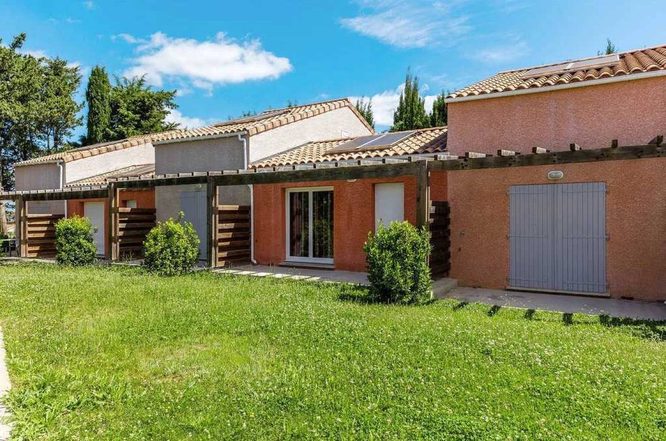 Villa 3 étoiles - Piscine  - ccaffai in Saint-Christol (Languedoc-Roussillon), Région de Montpellier