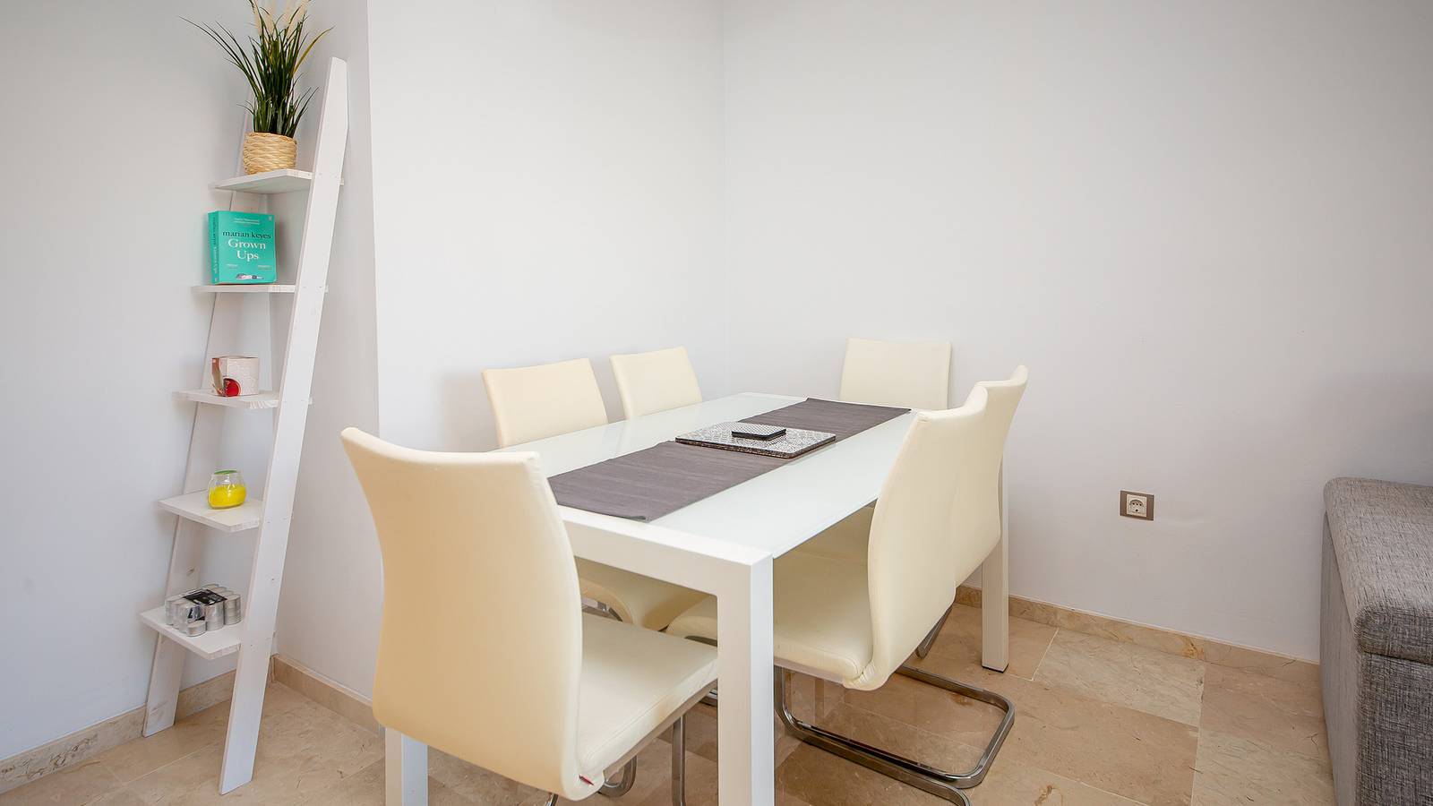 Entire apartment, Residencial Duquesa 2.5.2B in San Luis de Sabinillas, Manilva