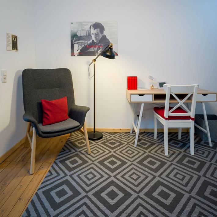 Ganze Ferienwohnung, "Wohnen mit Büchern" in Losheim am See, Saar-Nahe-Bergland