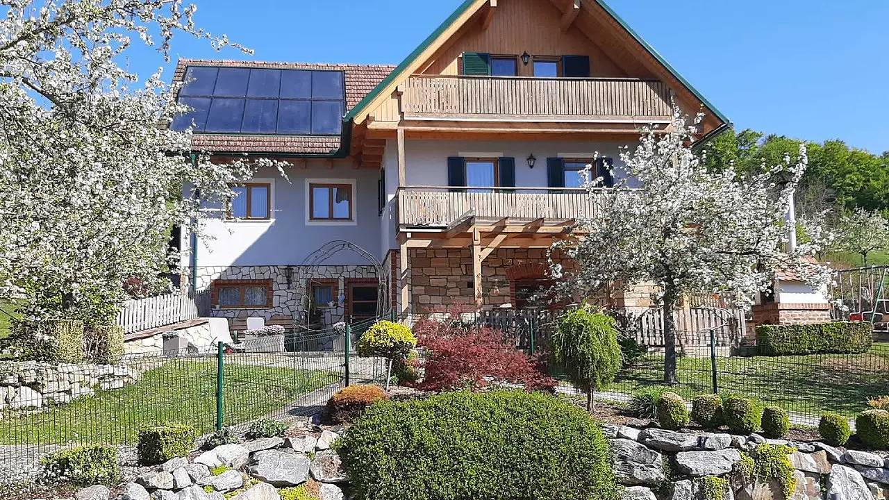 Ganze Ferienwohnung, Ferienwohnung für 4 Personen (100 m²) in Mühldorf bei Feldbach in Südoststeiermark, Feldbach