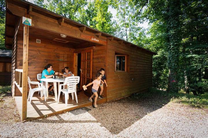 Location de vacances pour 6 personnes, avec jardin ainsi que piscine et vue, animaux acceptés à Teillet - 3