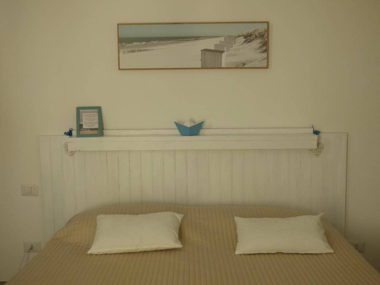One More Night in Fregene, Fiumicino