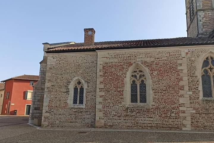 Gîte pour 4 personnes, avec terrasse, animaux acceptés à Villars-les-Dombes - 2