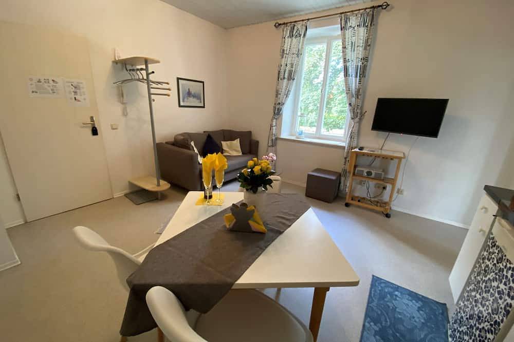Entire apartment, Vacation apartment Am Franziskanergarten \"Apartment Benediktenwand\", with balcony in Bad Tölz, Tölzer Land