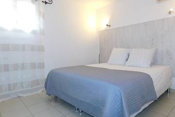 Villa pour 4 Personnes dans Le Grau-du-Roi, Côte méditerranéenne (France), Photo 2