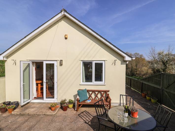 Cottage for 4 people, with garden, with pets in Seaton
