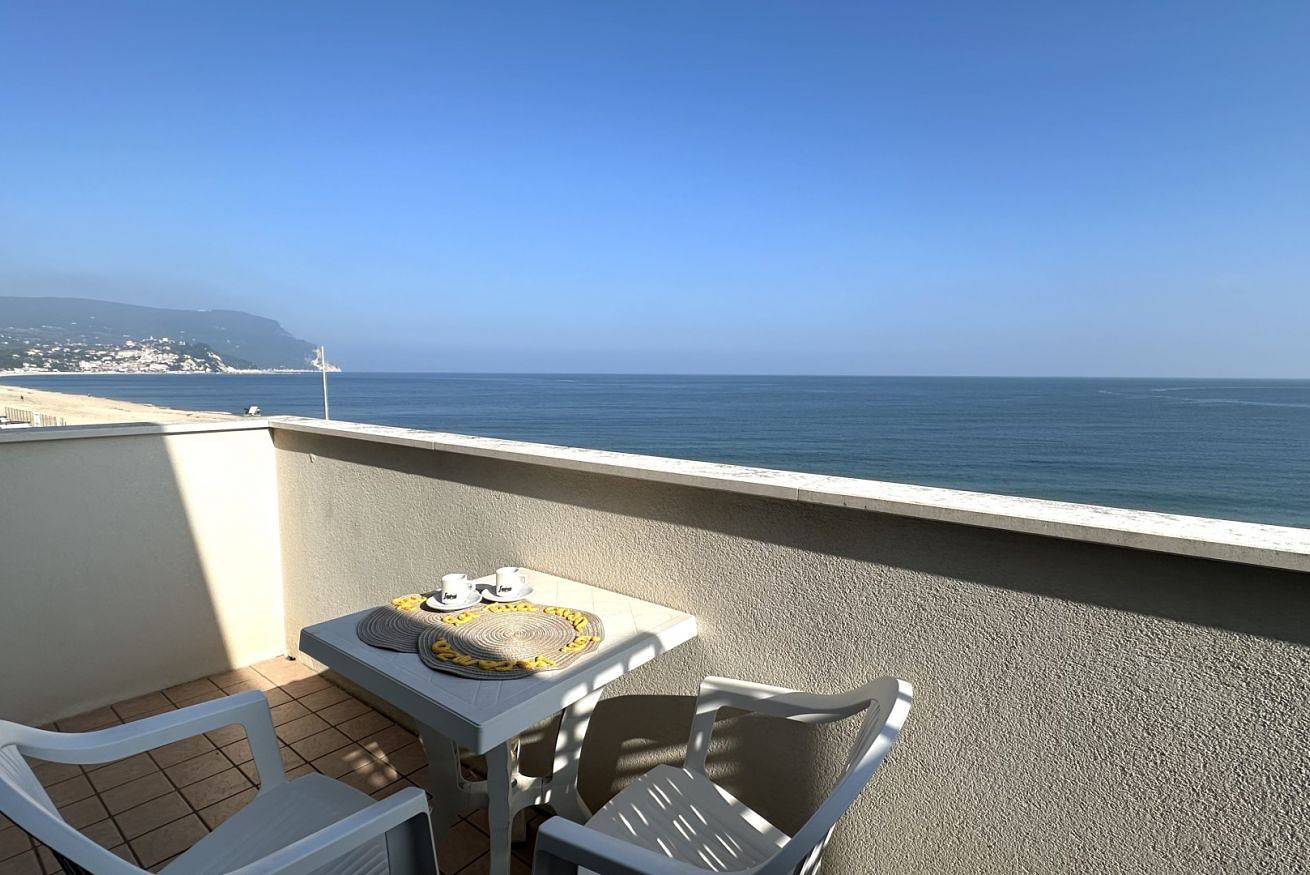 Apartamento entero, Rs323 - Marcelli, two-room apartment facing the sea with beach included in Marcelli, Riviera del Conero
