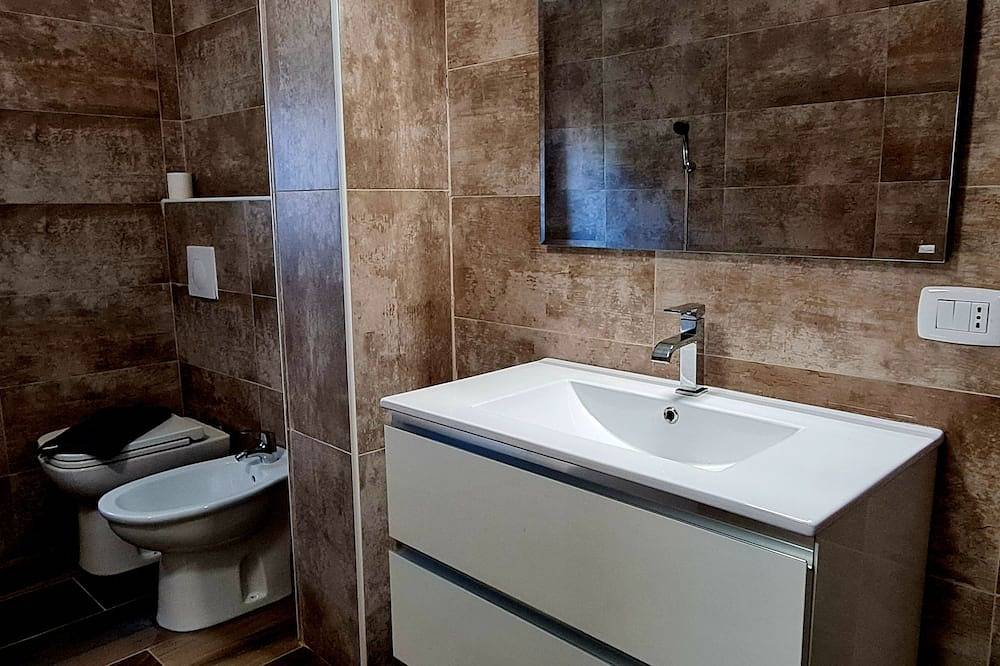Entire apartment, Anna's Holiday House, practical apartment with all amenities, with pets allowed. in Pratola Peligna, L'Aquila Province