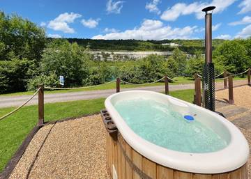 Chalet for 4 People in South East England, Medway, Photo 1