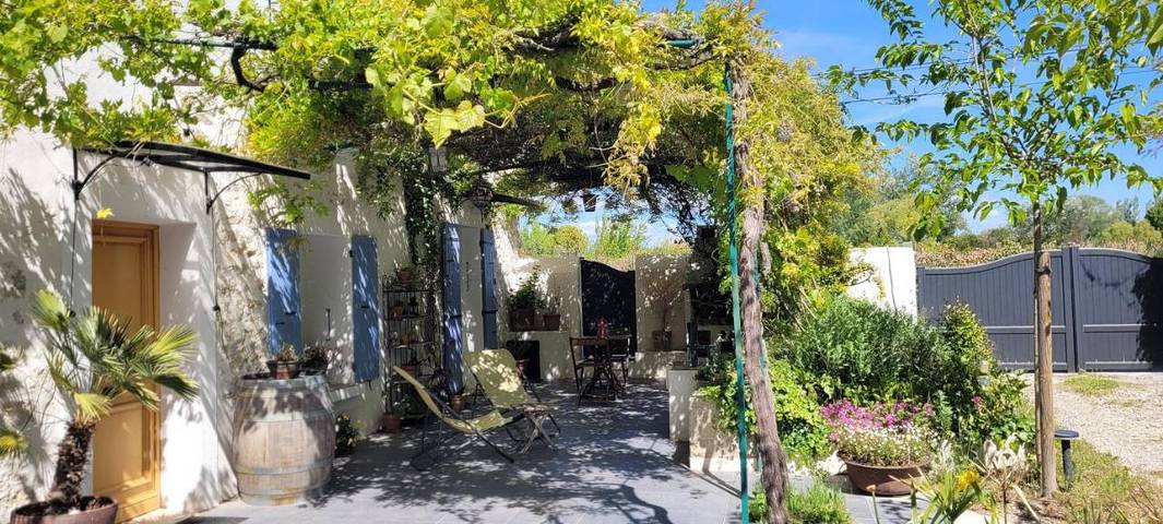 Gîte pour 4 personnes, avec vue ainsi que piscine et jardin à Monteux - 2