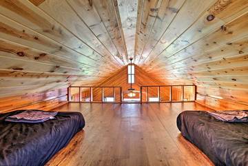 Log Cabin for 6 Guests in Broken Bow, Broken Bow Lake, Picture 4