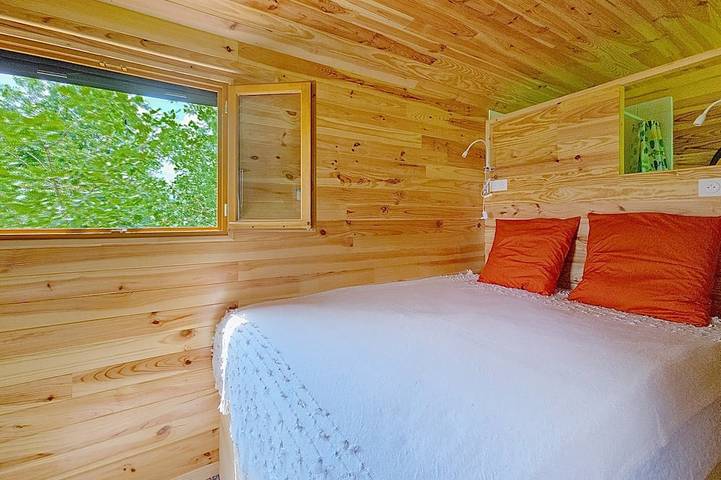 Location de vacances pour 2 personnes, avec jacuzzi et piscine ainsi que jardin et terrasse dans Lauraët - 2