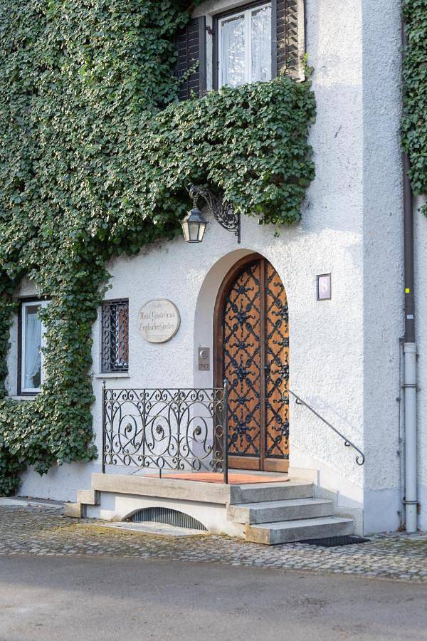 Hotell, med Terass samt Trädgård och Utsikt i München