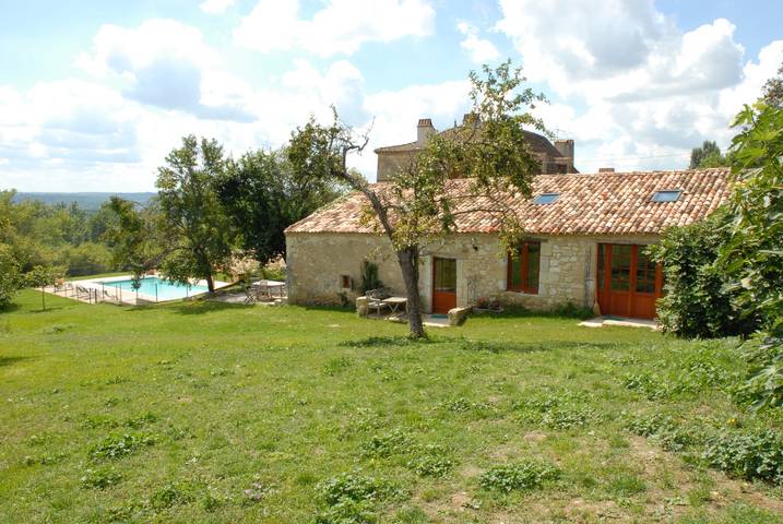 Gîte pour 5 personnes, avec piscine à Saint-Antoine-de-Breuilh