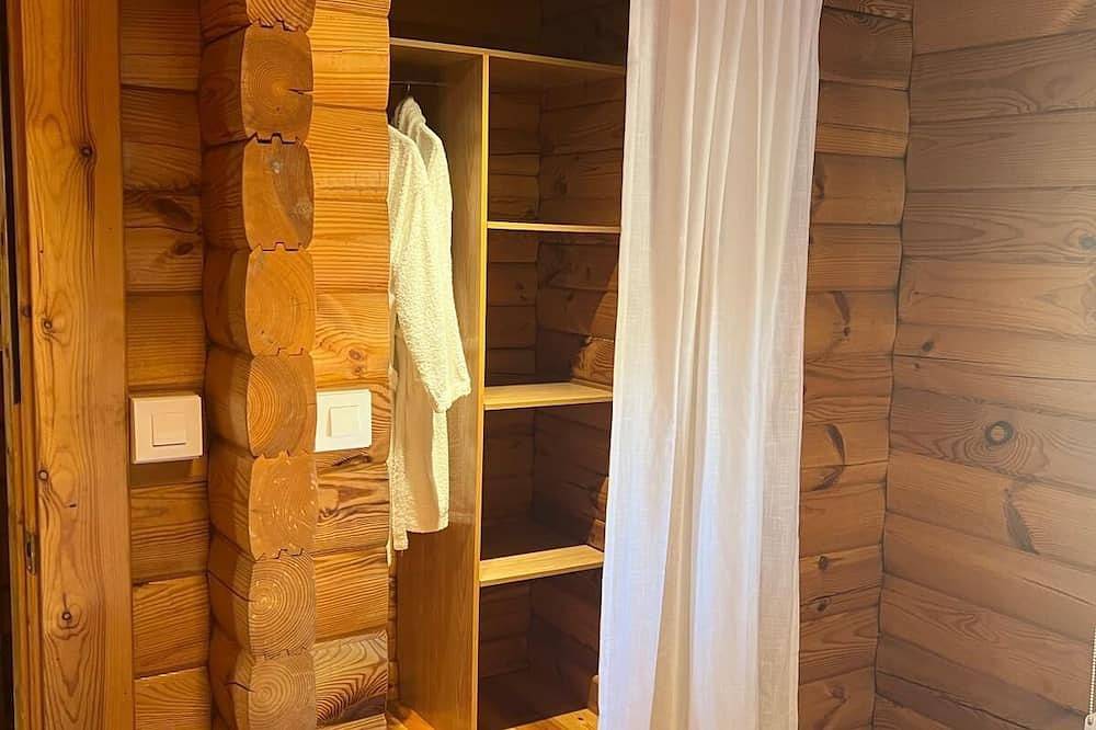 Dream cabin with outdoor Jacuzzi and barbecue. in Fortuna, Murcia Binnenland