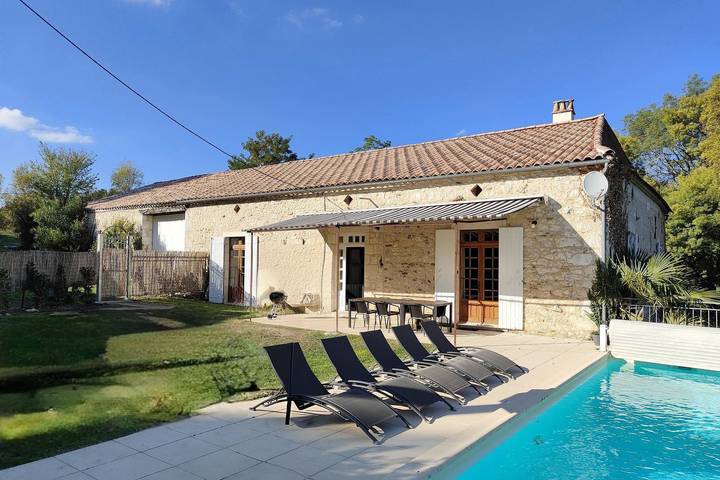 Gîte pour 6 personnes, avec Piscine à Sigoulès