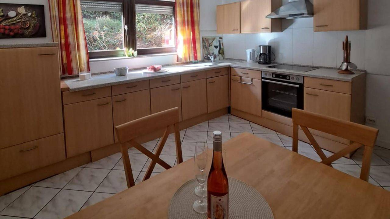 Ganze Ferienwohnung, Ferienwohnung für 4 Personen (75 m²) in Neustadt in Neustadt an der Weinstraße, Pfälzer Rheinebene