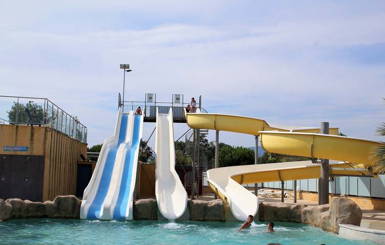 Camping pour 6 personnes, avec bassin pour enfant ainsi que terrasse et piscine dans Haute-Garonne - 3