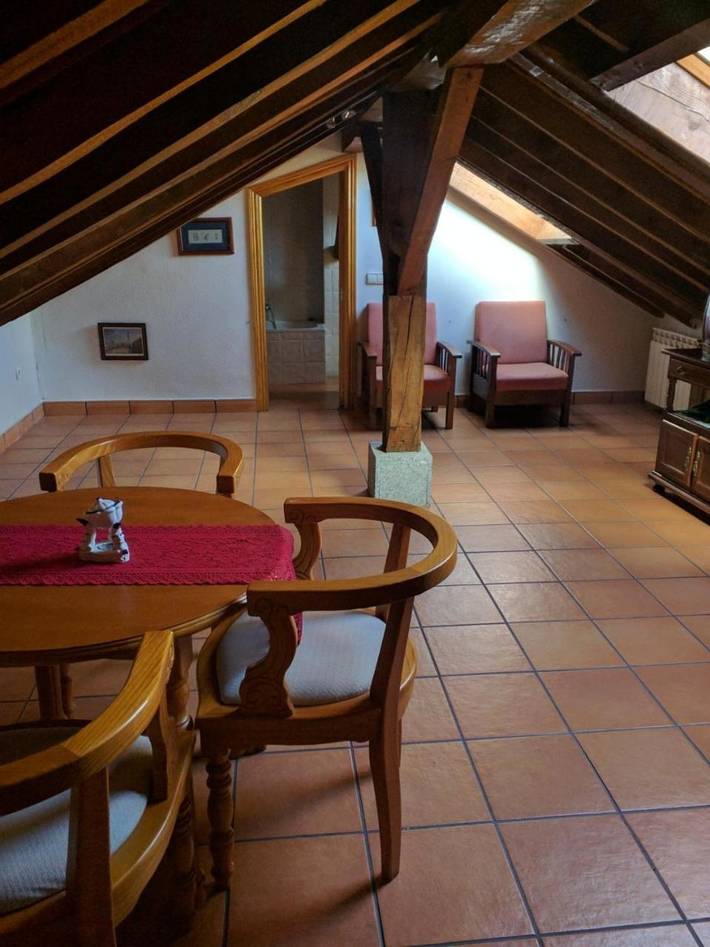Casa rural para 8 personas, con Balcón y Terraza además de Jardín y Vistas en Las Navas del Marqués - 3