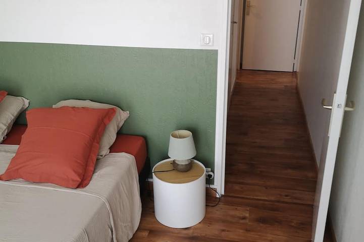 Ganze Wohnung, Delightful 2-bedroom apartment with Wifi in charming Épinal and Private car park in Épinal, Épinal und Umgebung