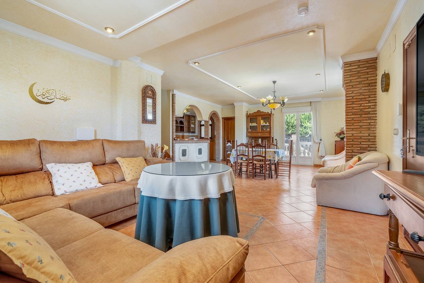 Villa 'Miriam' con vistas a la montaña, piscina privada y Wi-Fi in El Puntal (Granada), El Padul