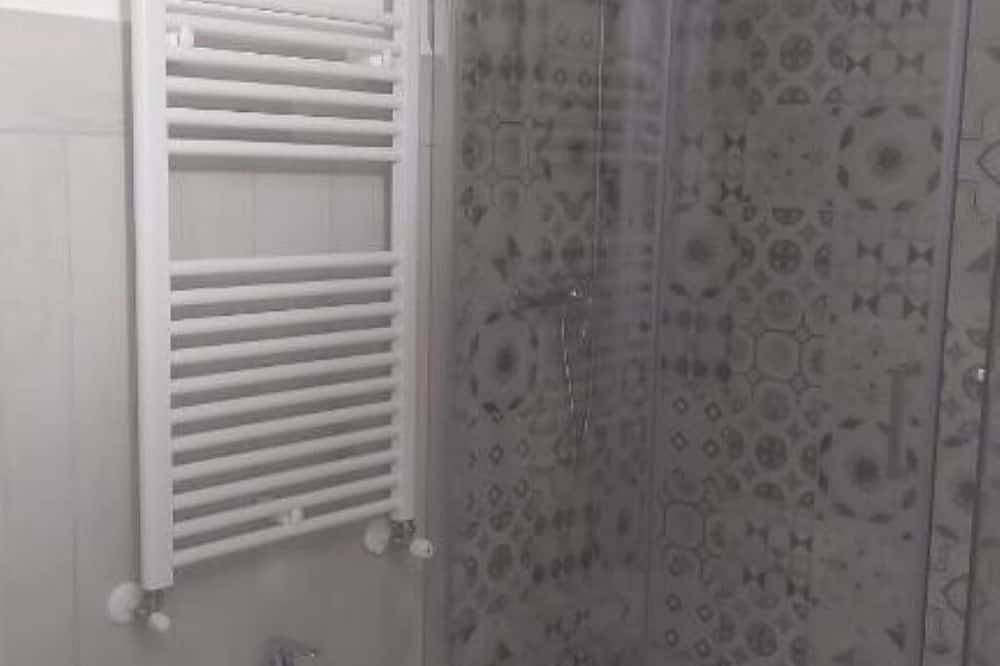 B&B Anastasia: Single Room with Private Bathroom in Buccino, Salerno Provinz