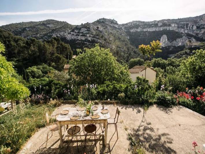 Gîte pour 8 personnes, avec jardin ainsi que terrasse et piscine à Fontaine-de-Vaucluse - 4